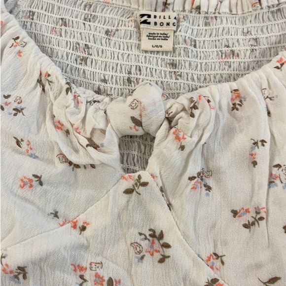 Women’s Billabong Bohemian Love Somebody Floral Off-Shoulder Top NWT Size Large - Picture 2 of 3